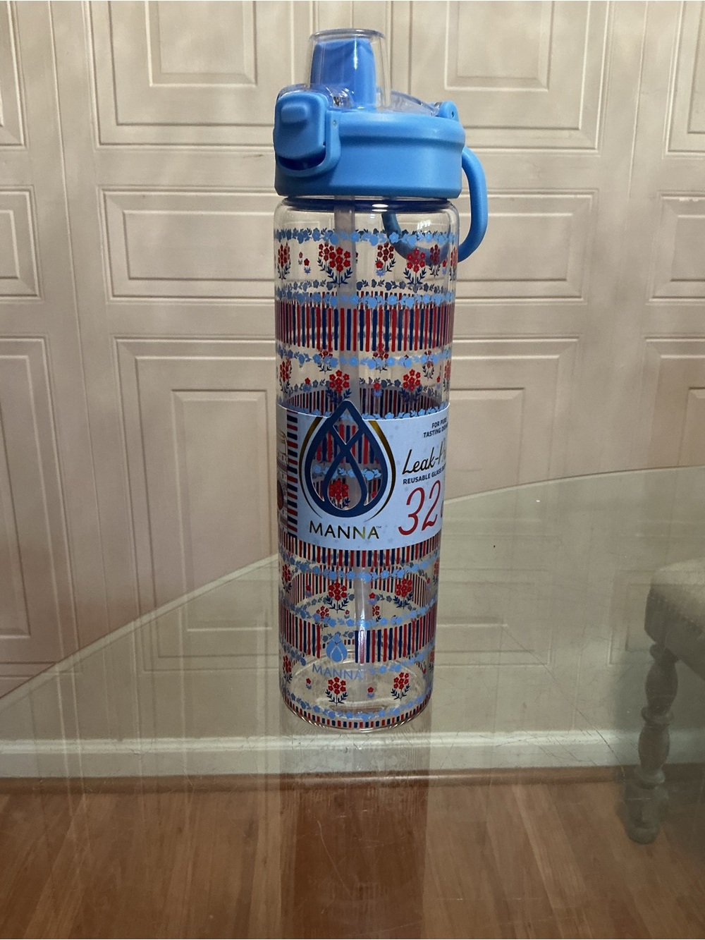 Brand New MANNA Leakproof Glass Water Bottle - 32oz